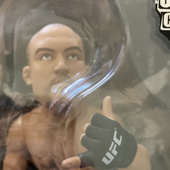 UFC Ultimate Fighting Championship BJ “The Prodigy” Penn figure sealed in box - Picture 6 of 6